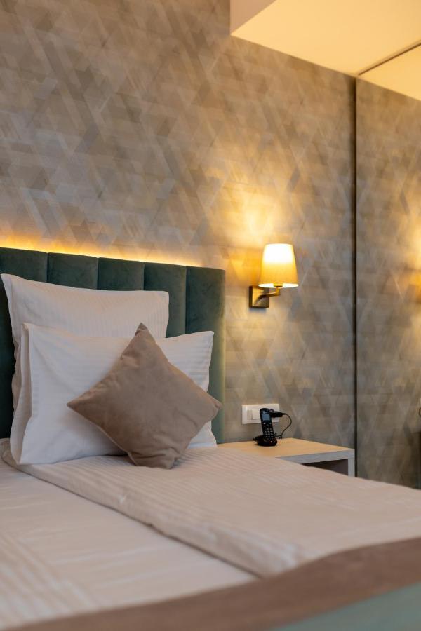 Joyme Hotel ซีบิว ภายนอก รูปภาพ
